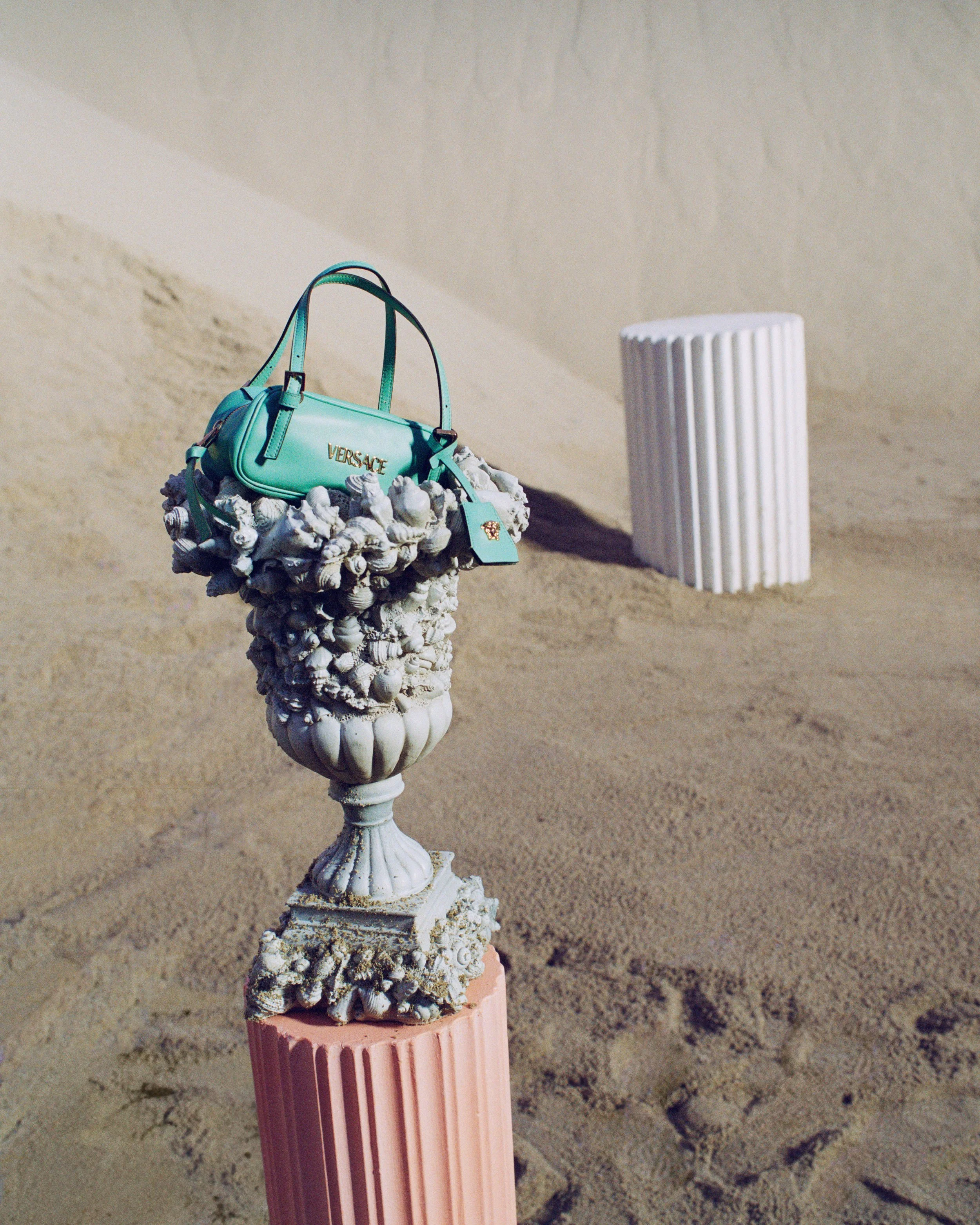 DIVE INTO VERSACE'S LATEST LA VACANZA 2025 COLLECTION:TAKING US